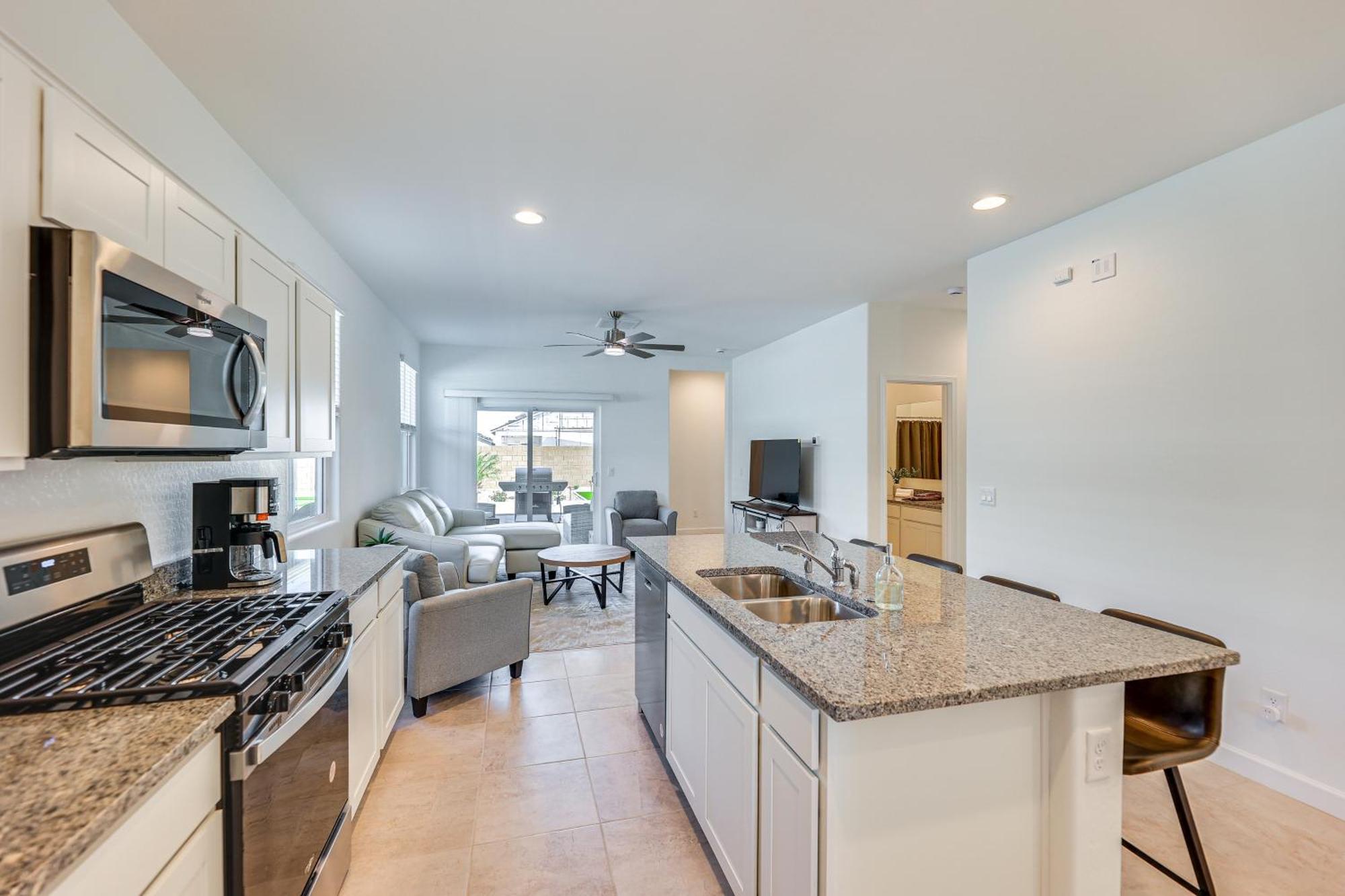 Maricopa Home With Putting Green And Covered Patio! المظهر الخارجي الصورة